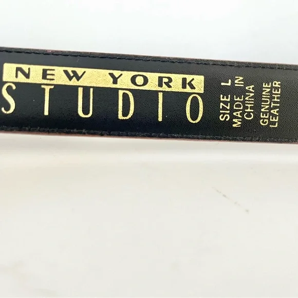 Studio New York Women’s Brown Leather Belt with Gold Buckle Large - Picture 3 of 4